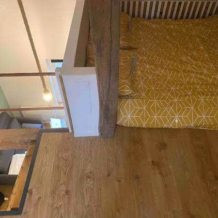Mk Homes Deschainets 2 公寓式酒店 *