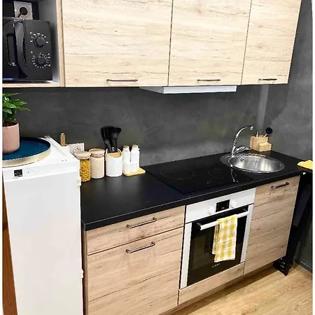 Mk Homes Deschainets 2 * Troyes